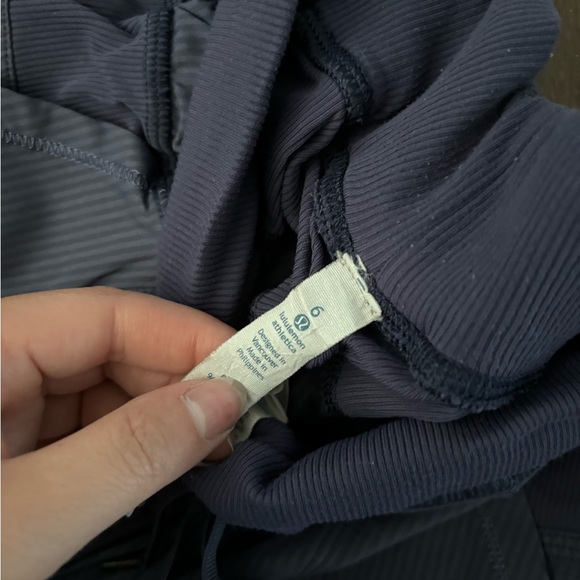 Lululemon thin track pants - Picture 2 of 3